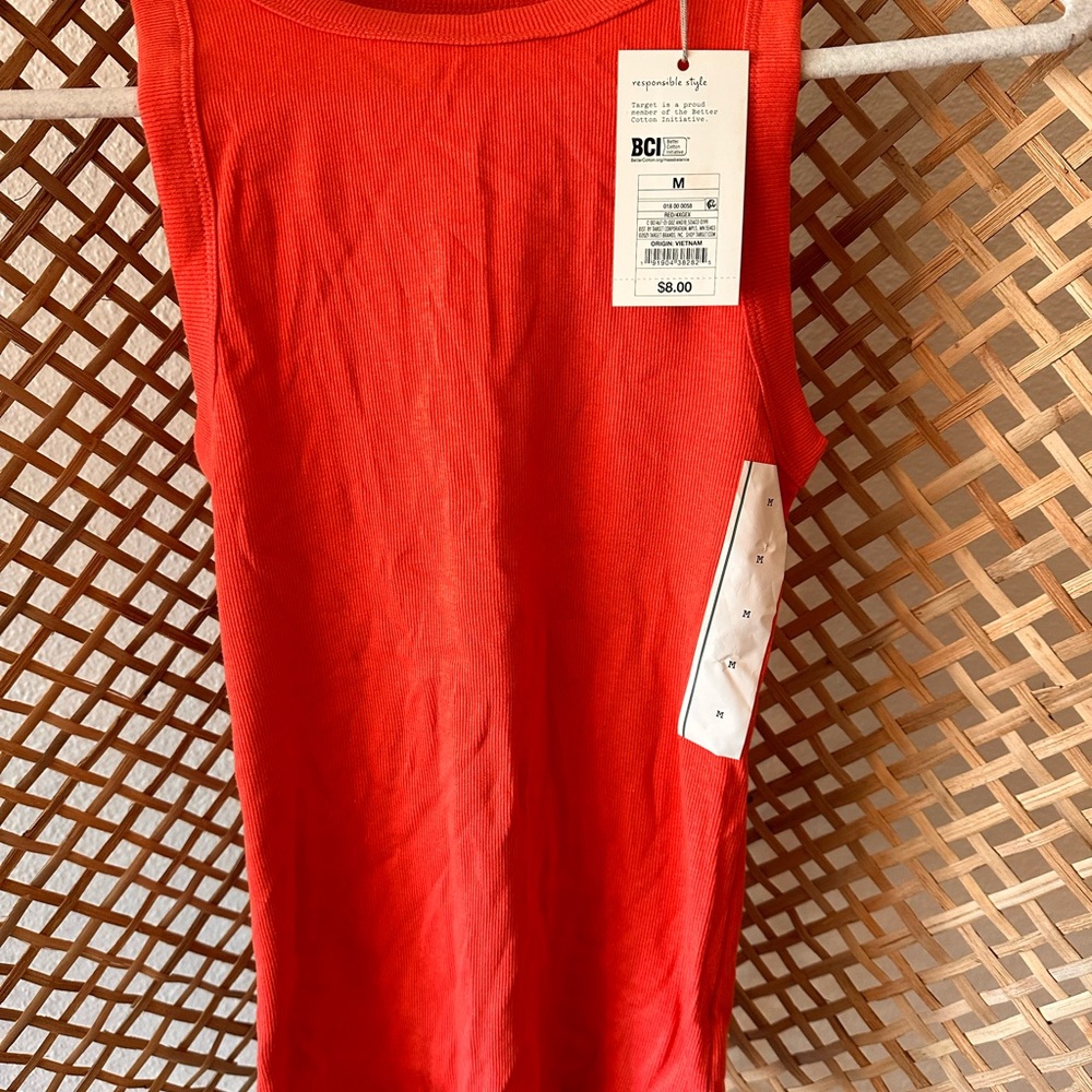 Red Sleeveless Top